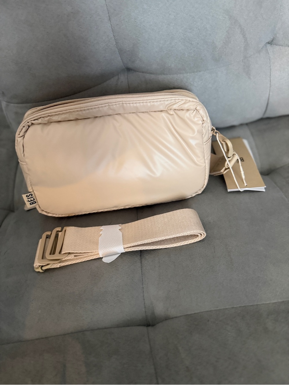 NWT BÉIS Expandable Pouch in beige